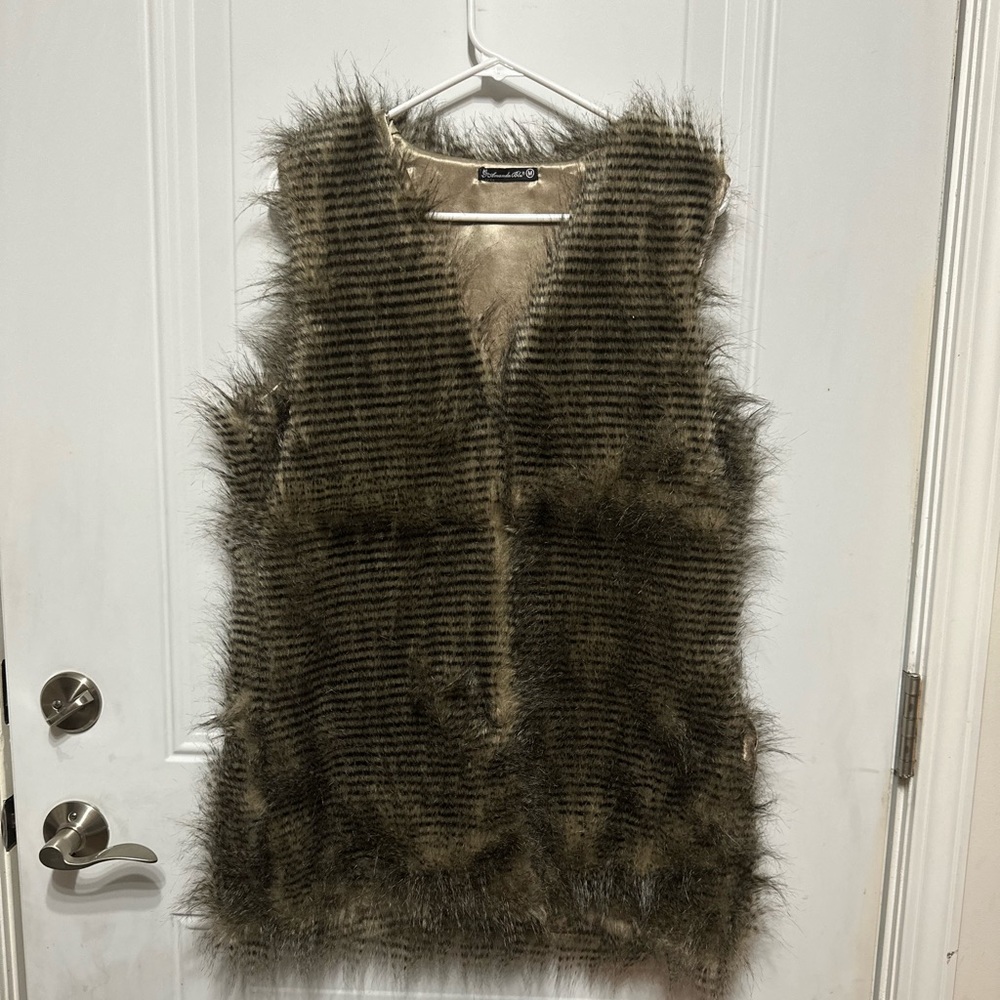 Faux fur vest
